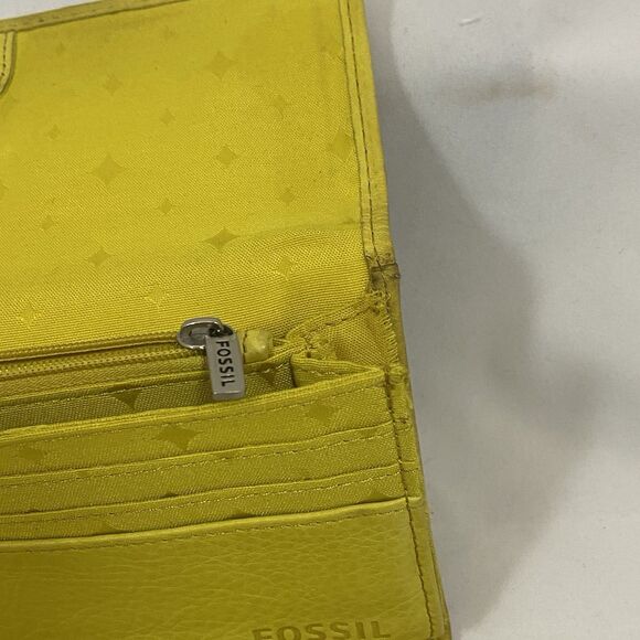 Fossil Yellow Marlow Trifold Leather Wallet - Picture 5 of 6